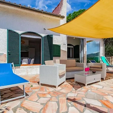 Vakantiehuis Scirocco Est *