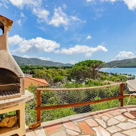 Scirocco Est Holiday home *