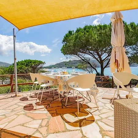 Scirocco Est Holiday home Lacona