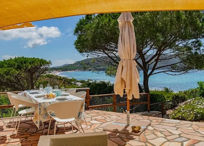 펜션 Scirocco Est 라코나