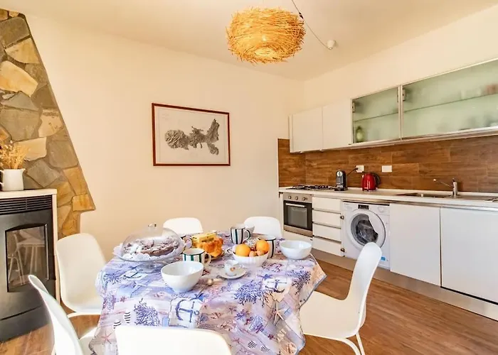 Scirocco Est 펜션 *