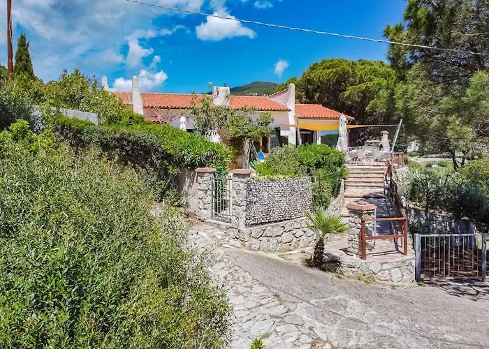 Scirocco Est 라코나