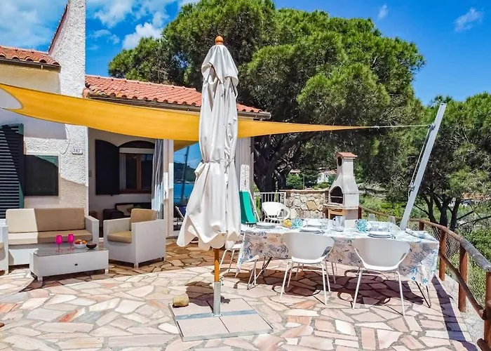 펜션 Scirocco Est 라코나