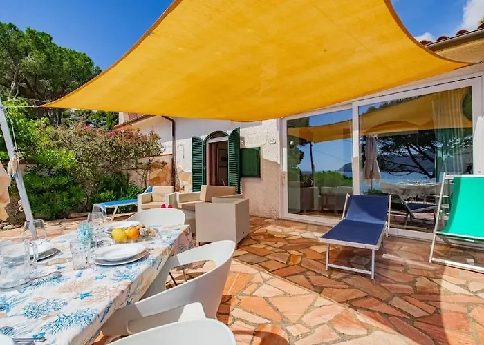 Holiday home Scirocco Est